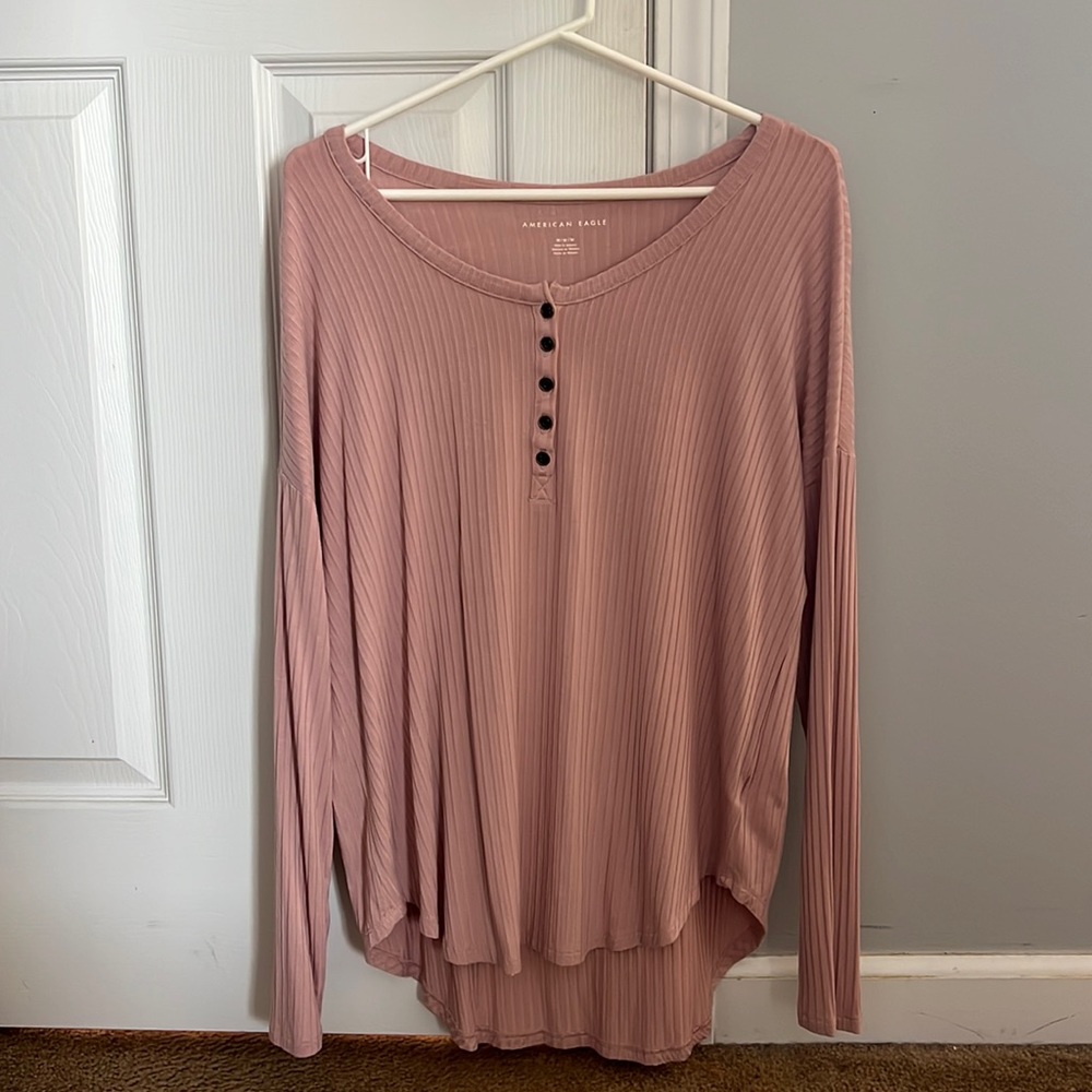 American Eagle Outfitters Long-Sleeve shirt
